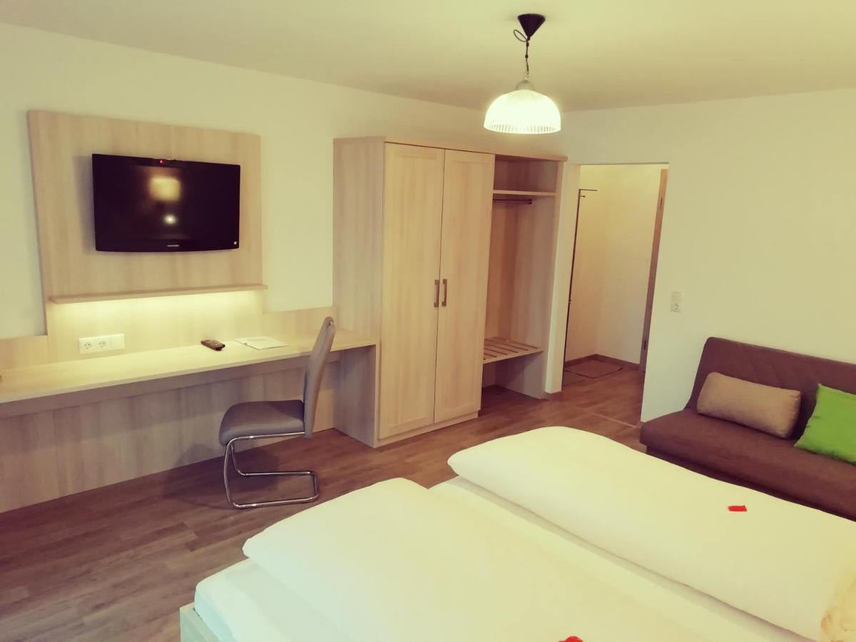 Buechelsteiner Hof Hotel Grattersdorf Buitenkant foto